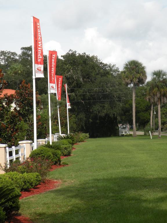 Tradewinds Homosassa Marina Resort Exterior foto